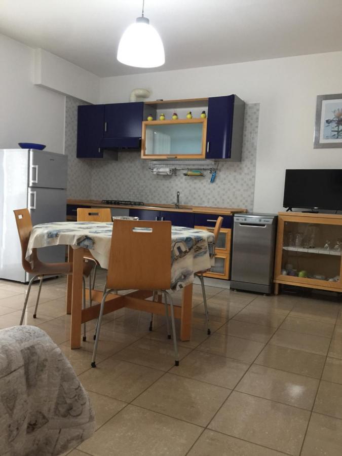 רימיני Aloe Beach Apartments, Ombrellone, Parcheggio E Uso Di Biciclette Gratis מראה חיצוני תמונה