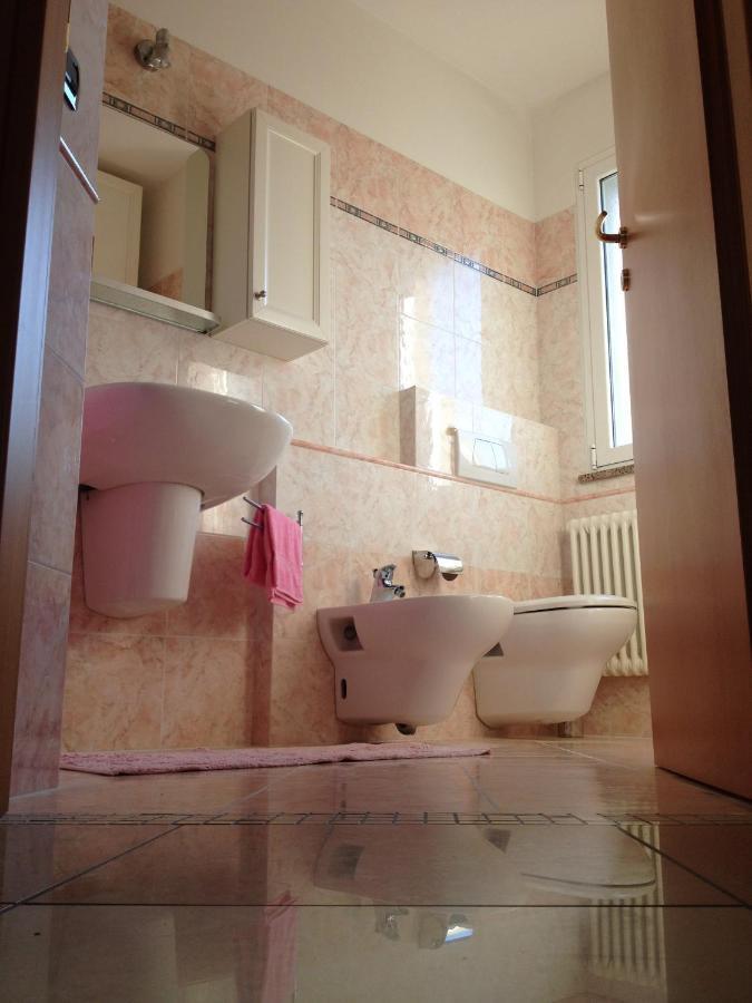 רימיני Aloe Beach Apartments, Ombrellone, Parcheggio E Uso Di Biciclette Gratis מראה חיצוני תמונה